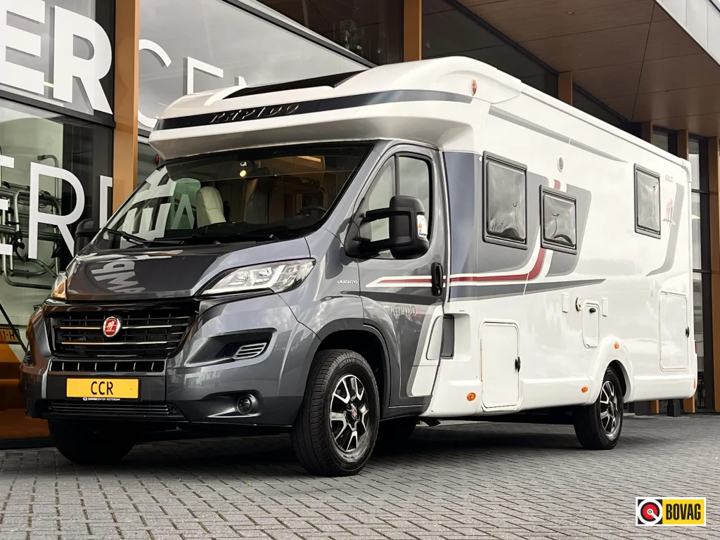 Rapido 696 F (2019) — foto 1