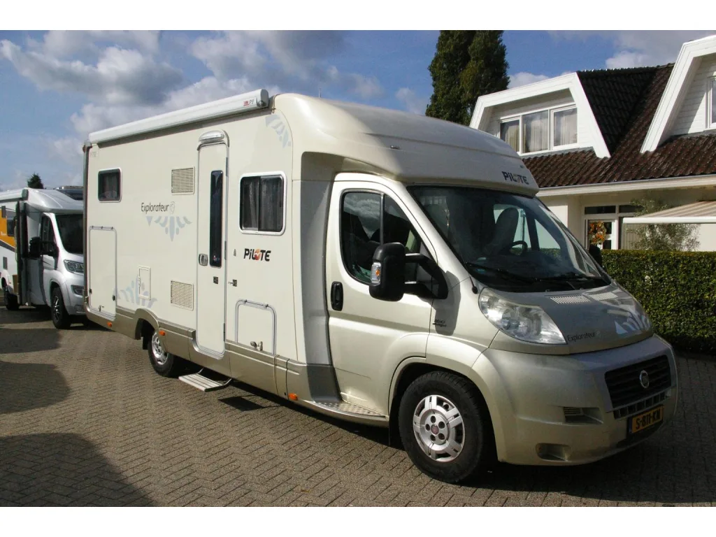 Pilote Explorateur (2010) — foto 1