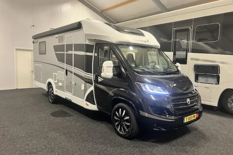 Sunlight / onderdeel van Adria T69 (2020)