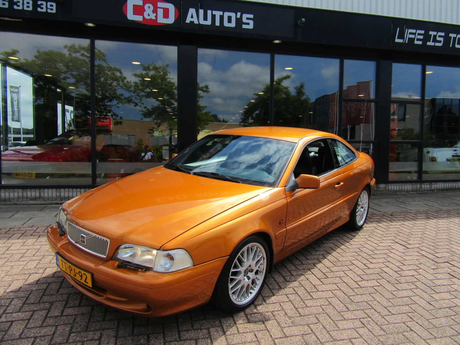 Volvo C70 (1998) — foto 1