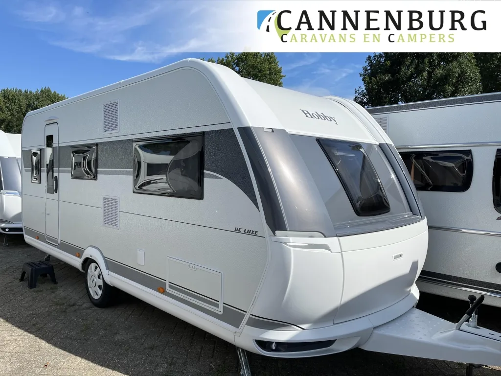 Hobby De Luxe (2026) — foto 1