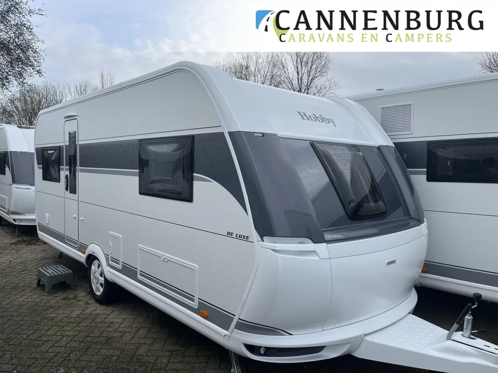 Hobby De Luxe (2026) — foto 1