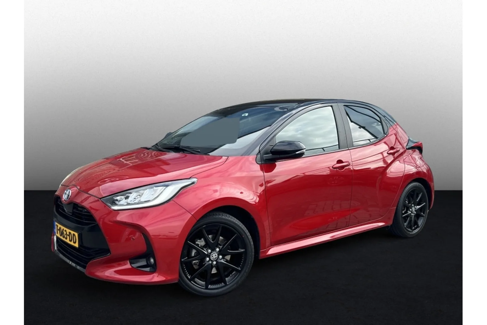Toyota Yaris (2023) — foto 1
