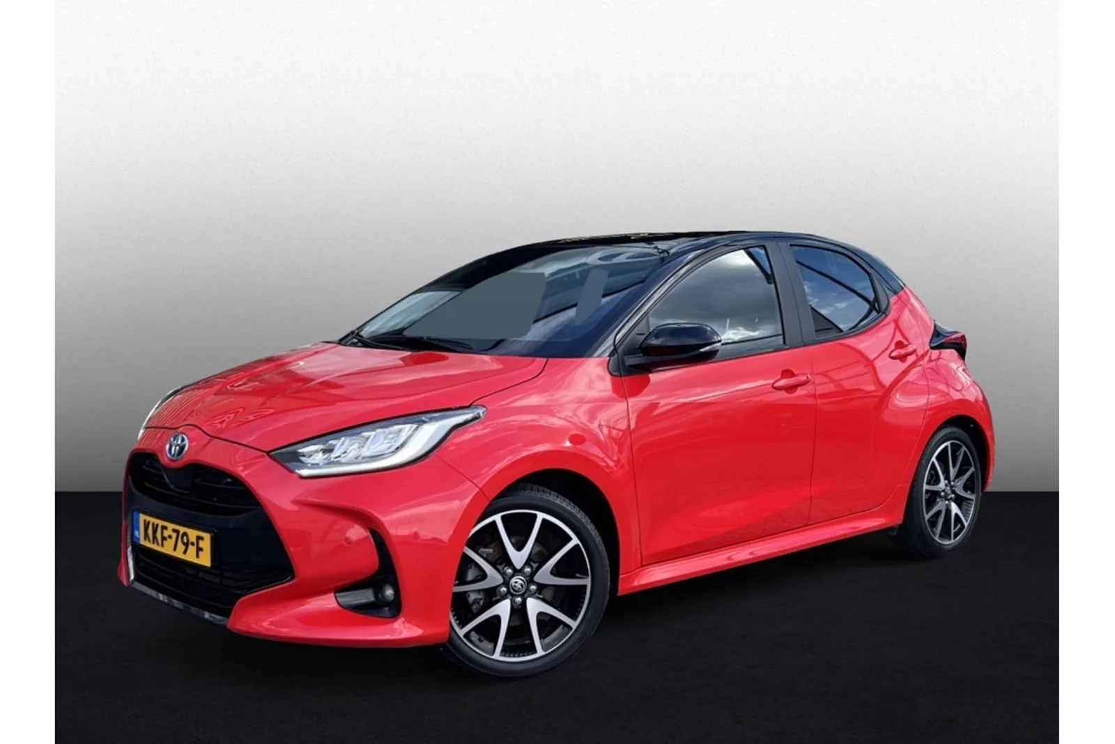 Toyota Yaris (2022) — foto 1