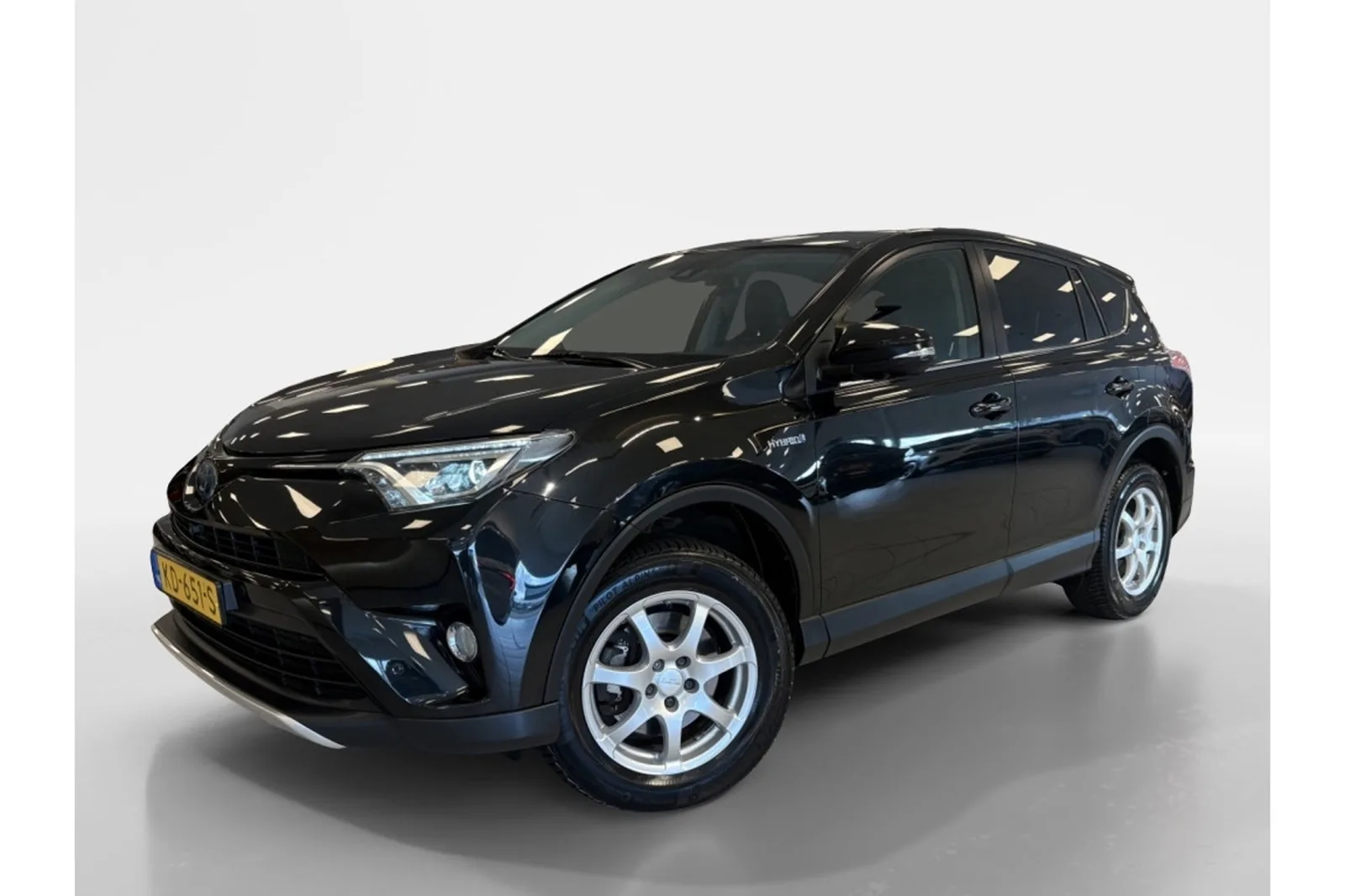 Toyota RAV4 (2016) — foto 1