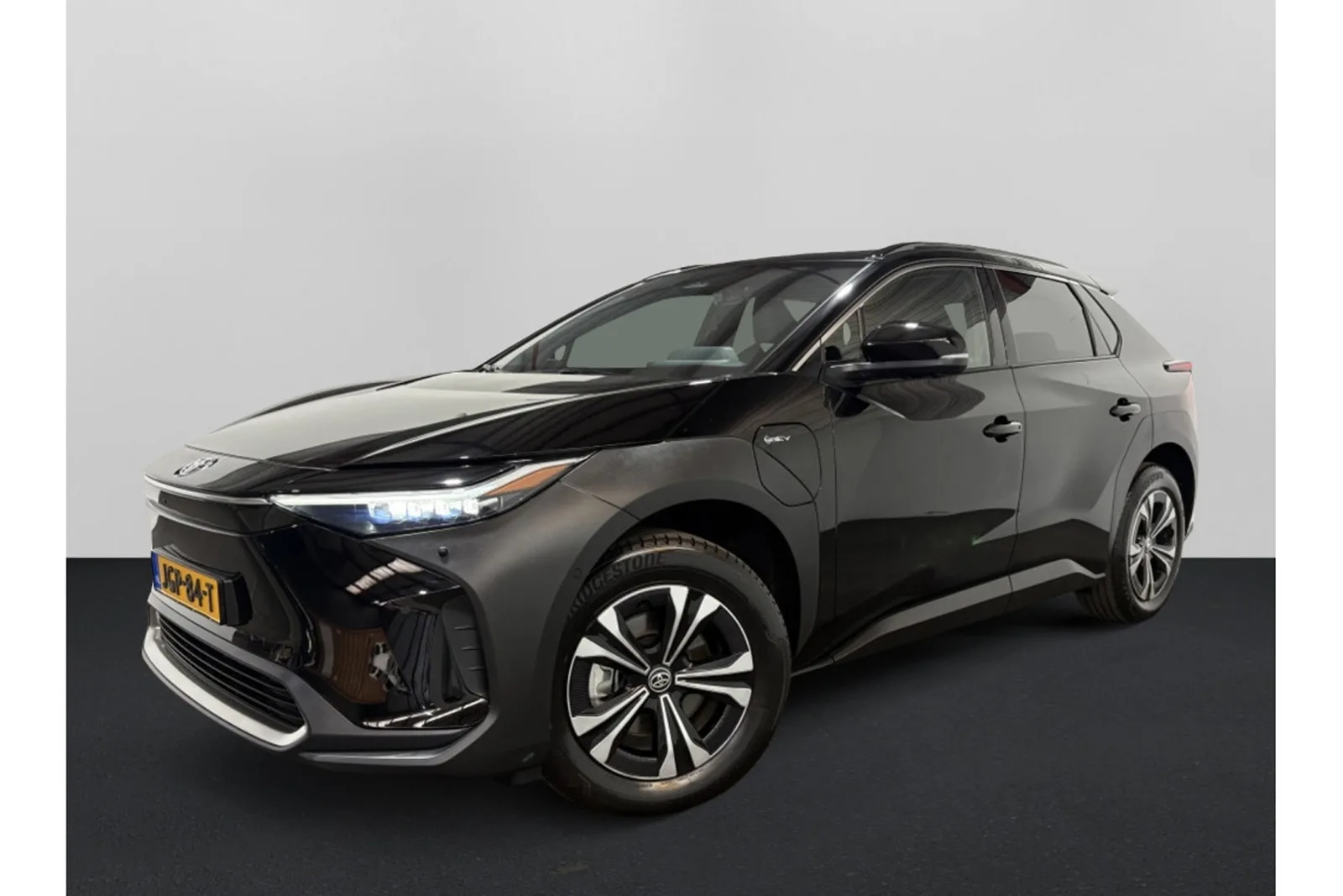 Toyota bZ4X (2025) — foto 1