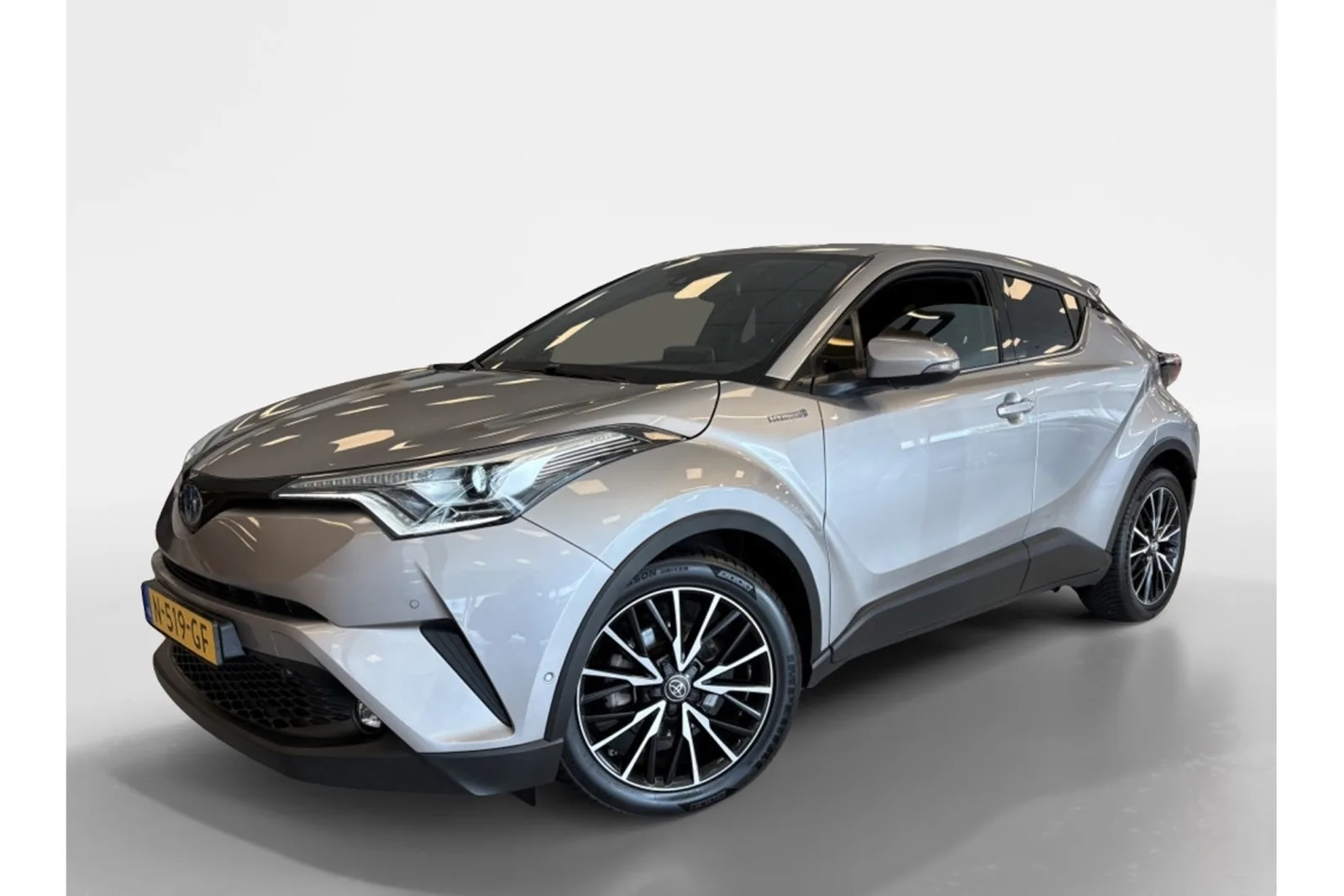 Toyota C-HR (2019) — foto 1
