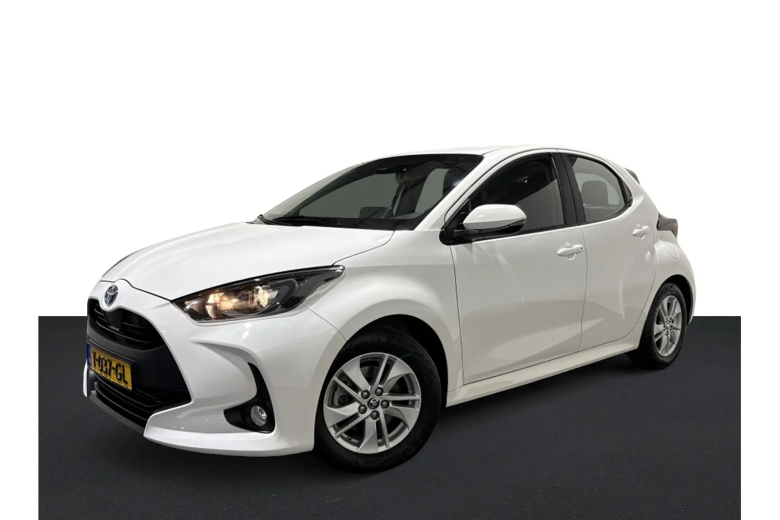 Toyota Yaris (2022) — foto 1