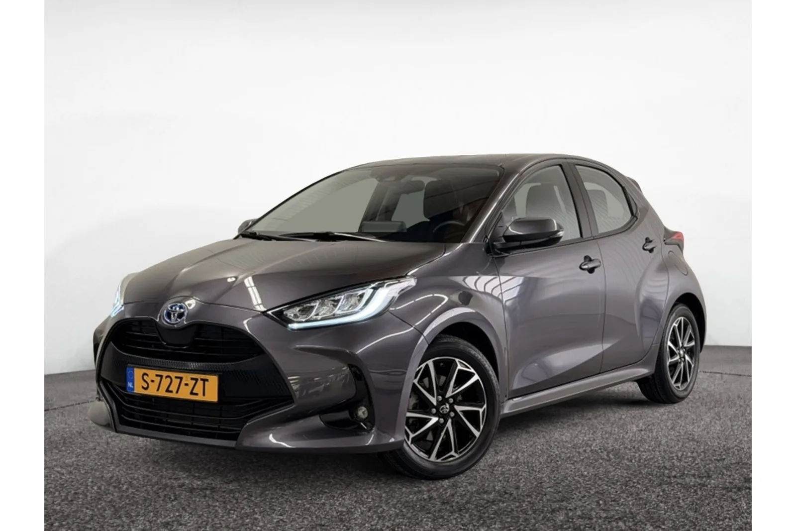 Toyota Yaris (2023) — foto 1