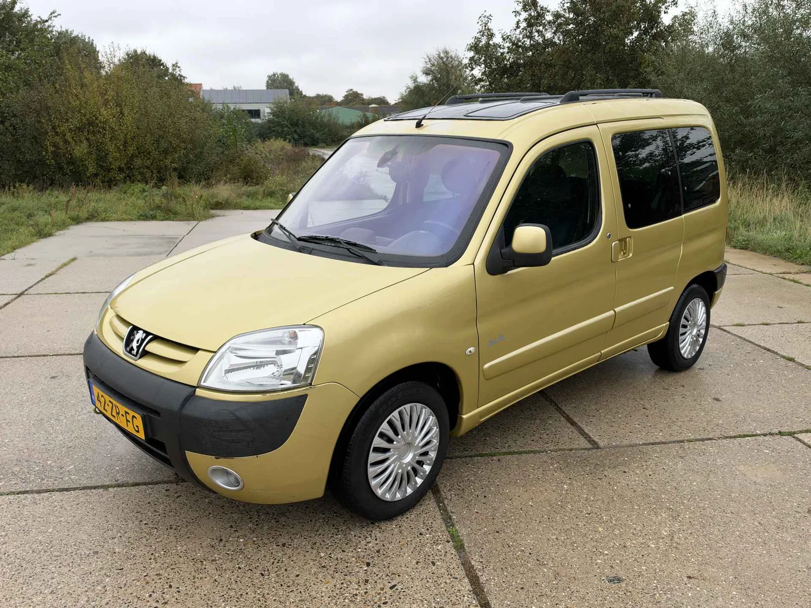 Peugeot Partner (2008) — foto 1