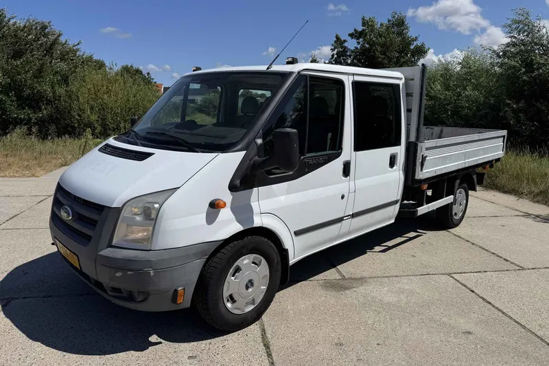 Ford Transit (2011)