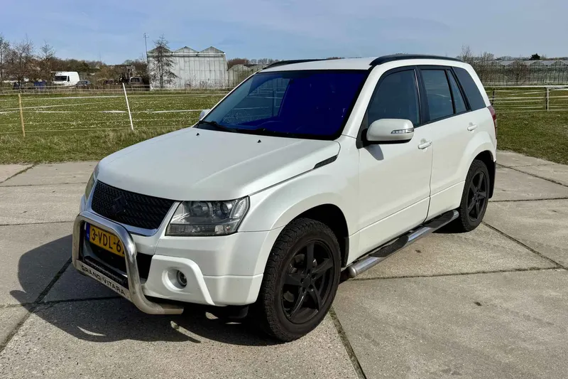 Suzuki Grand Vitara (2009)