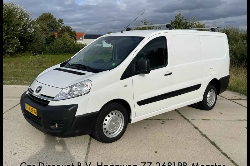Toyota Proace (2015)