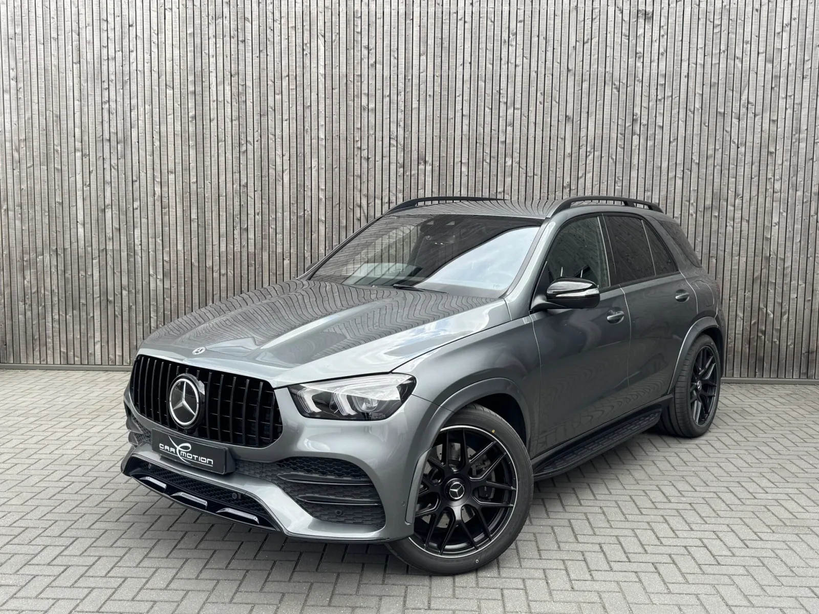 Mercedes-Benz GLE (2022) — foto 1