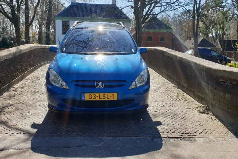 Peugeot 307 (2002)