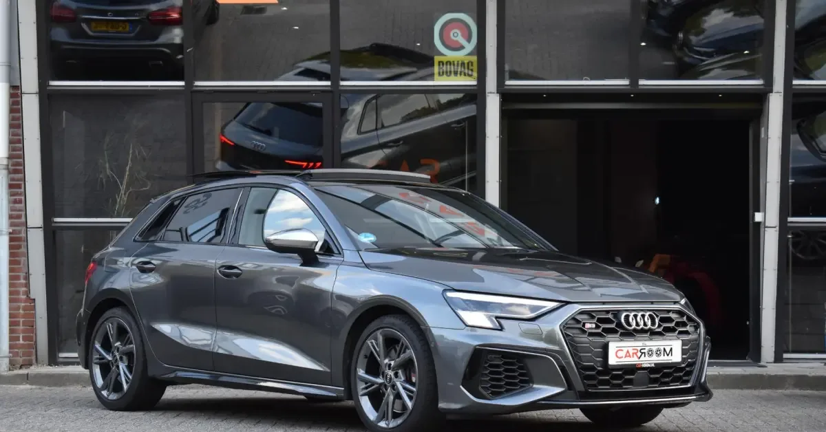 Audi A3 (2023) — foto 1