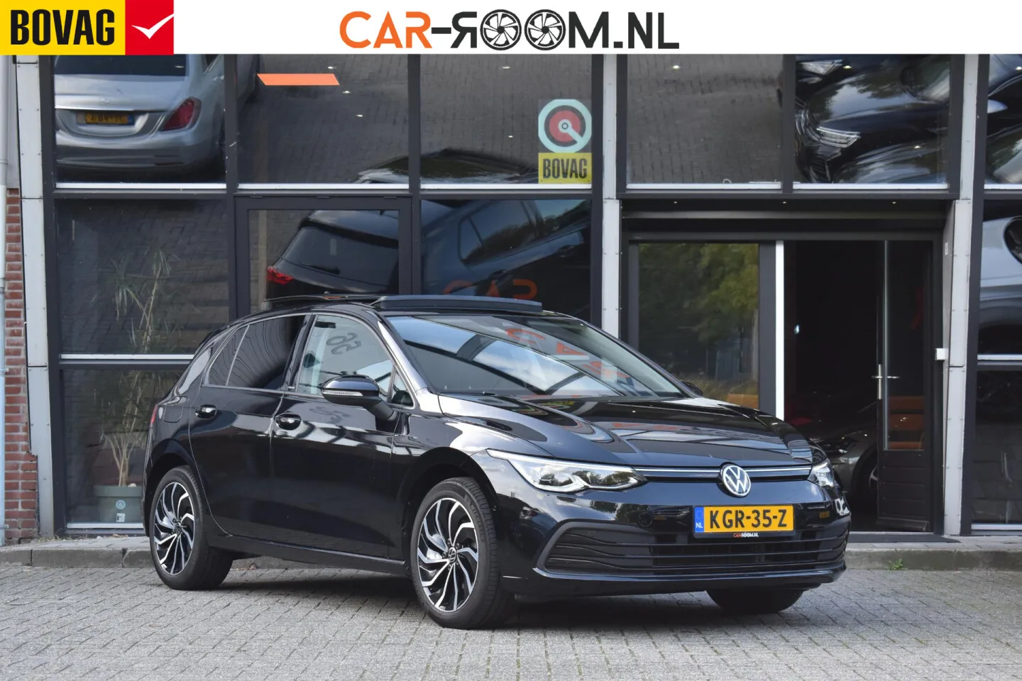 Volkswagen Golf (2021) — foto 1