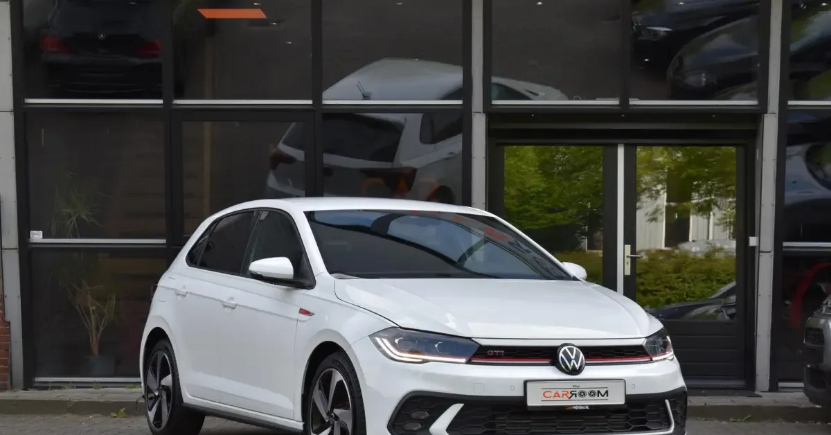 Volkswagen Polo (2023) — foto 1