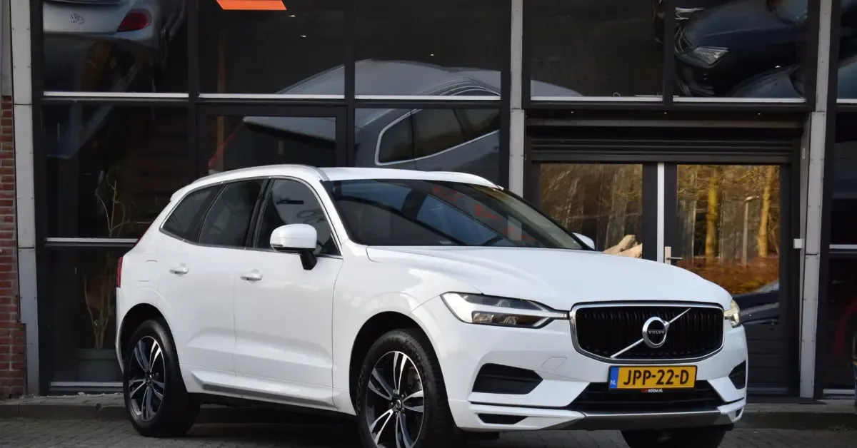 Volvo XC60 (2020) — foto 1