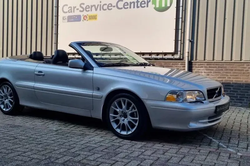 Volvo C70 (2005)
