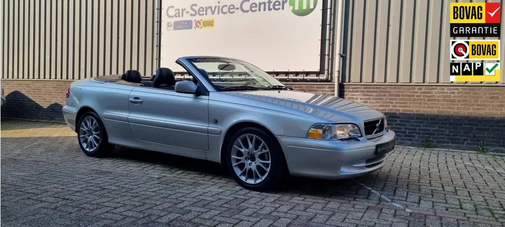 Volvo C70 (2005) — foto 1