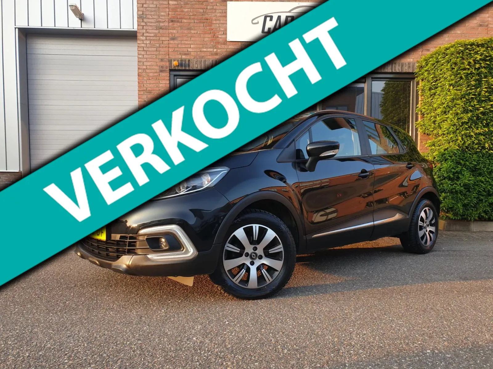 Renault Captur (0) — foto 1