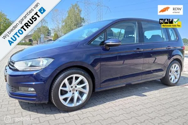 Volkswagen Touran (2018) — foto 1