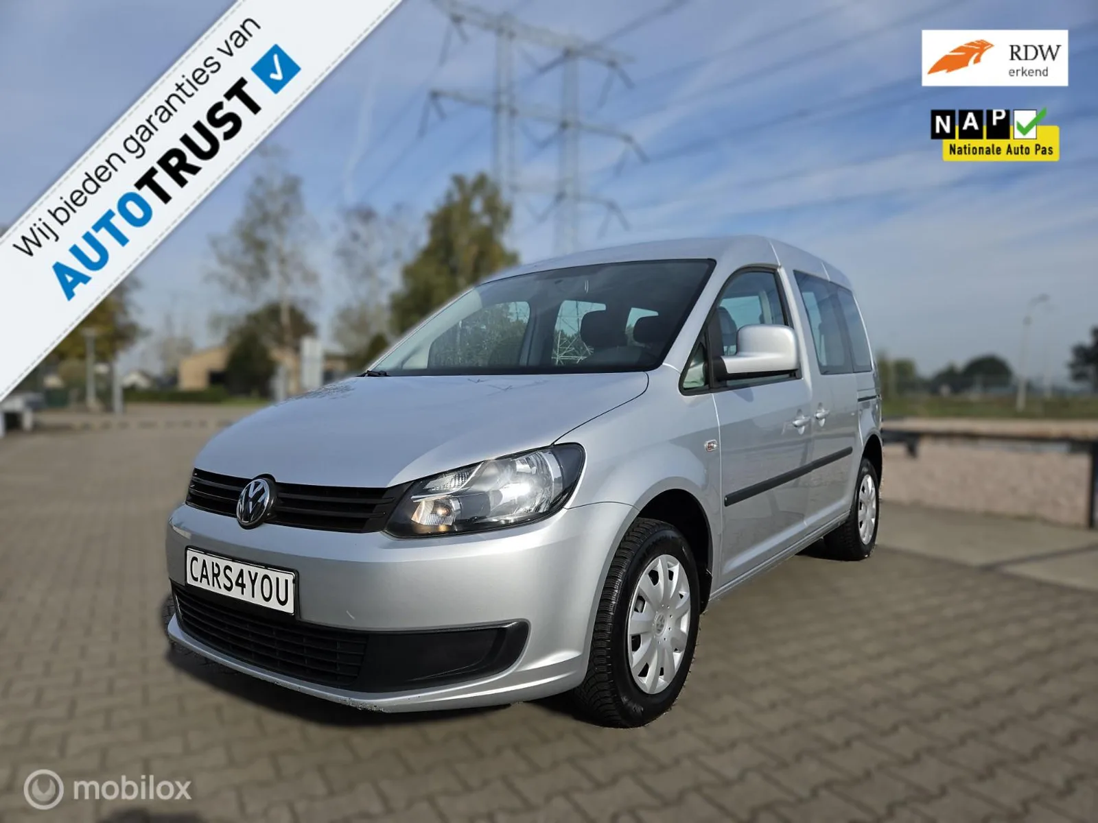 Volkswagen Caddy (2013) — foto 1