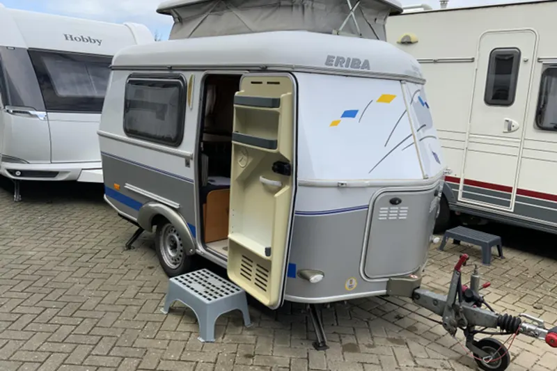 Eriba Touring 9 (2004)
