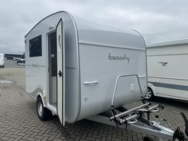Hobby Beachy (2025) — foto 1