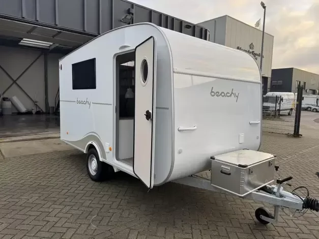 Hobby Beachy (2025) — foto 1