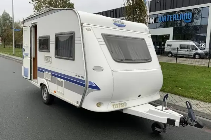 Hobby De Luxe (2005)