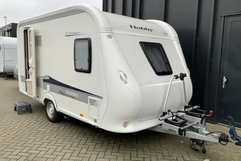 Hobby De Luxe (2012)