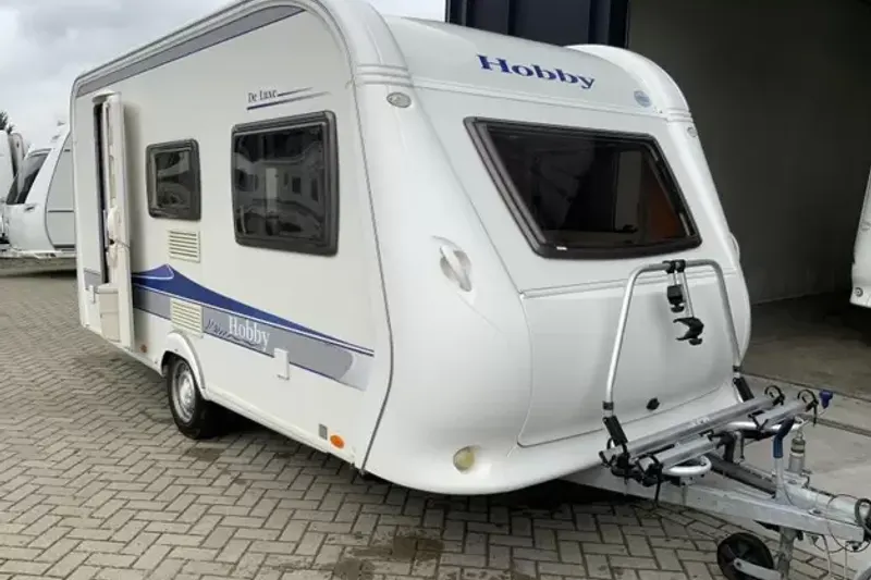 Hobby De Luxe (2009)