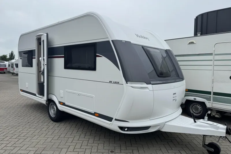 Hobby De Luxe (2027)