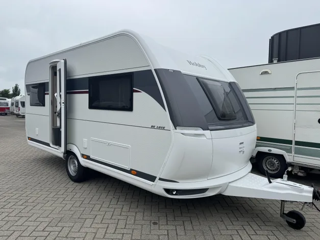 Hobby De Luxe (2027) — foto 1