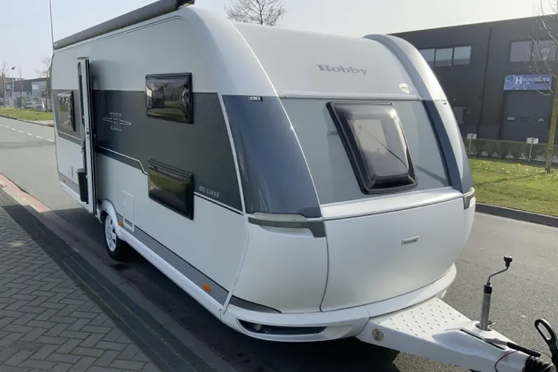 Hobby De Luxe (2020)