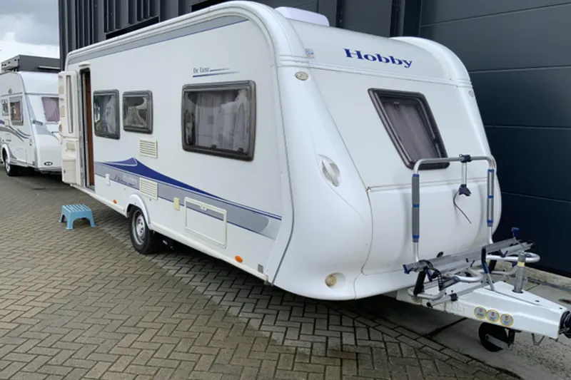 Hobby De Luxe (2009)