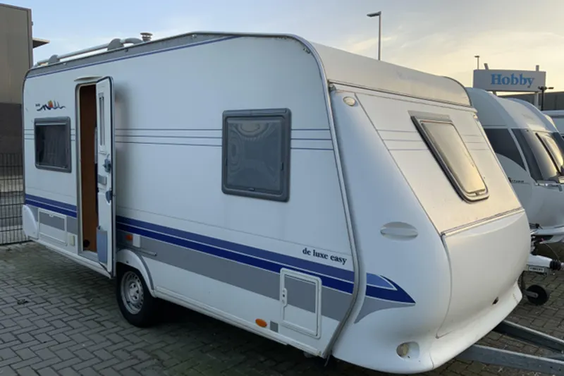 Hobby De Luxe (2005)