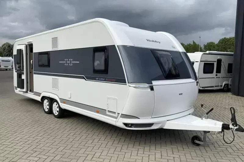 Hobby De Luxe (2020)