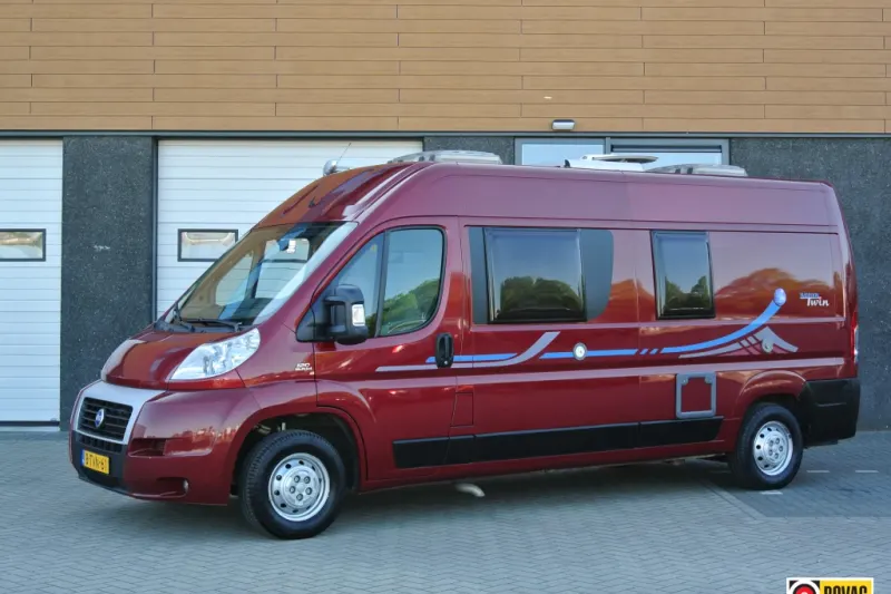 Adria Twin (2006)