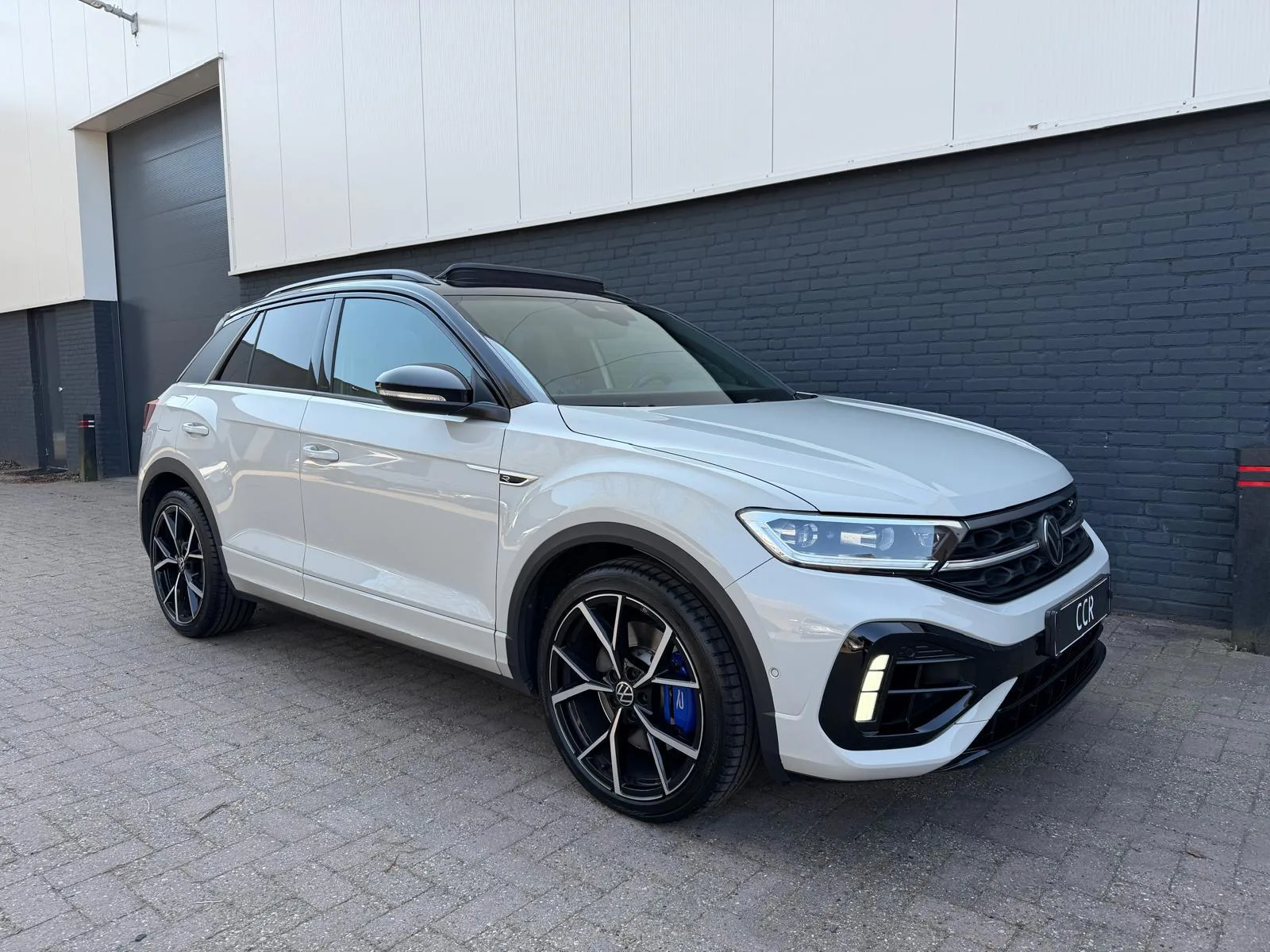 Volkswagen T-Roc (2022) — foto 1