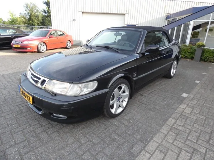 Saab 9-3 (2002) — foto 1