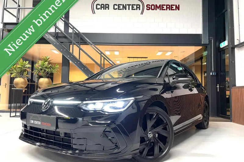 Volkswagen Golf (2024)