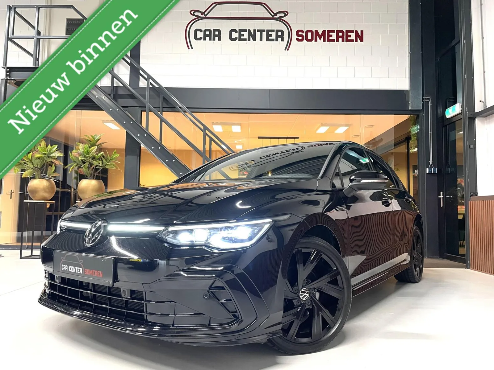 Volkswagen Golf (2024) — foto 1