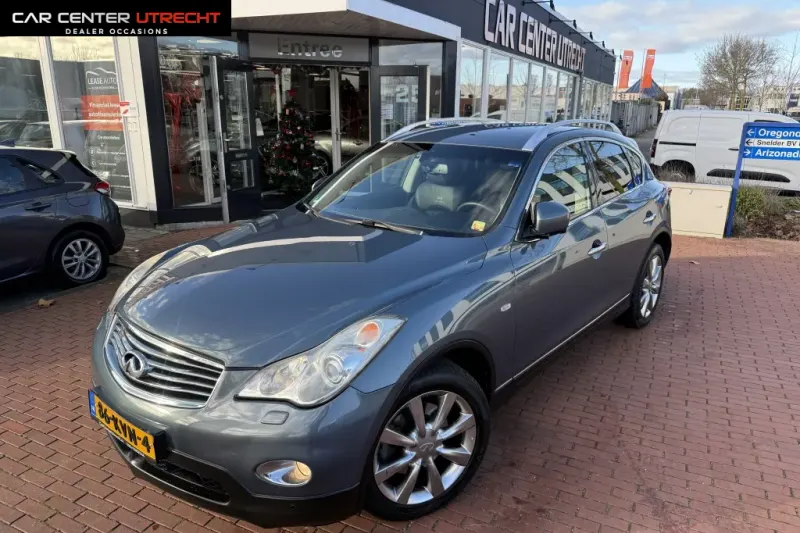 Infiniti EX (2010)