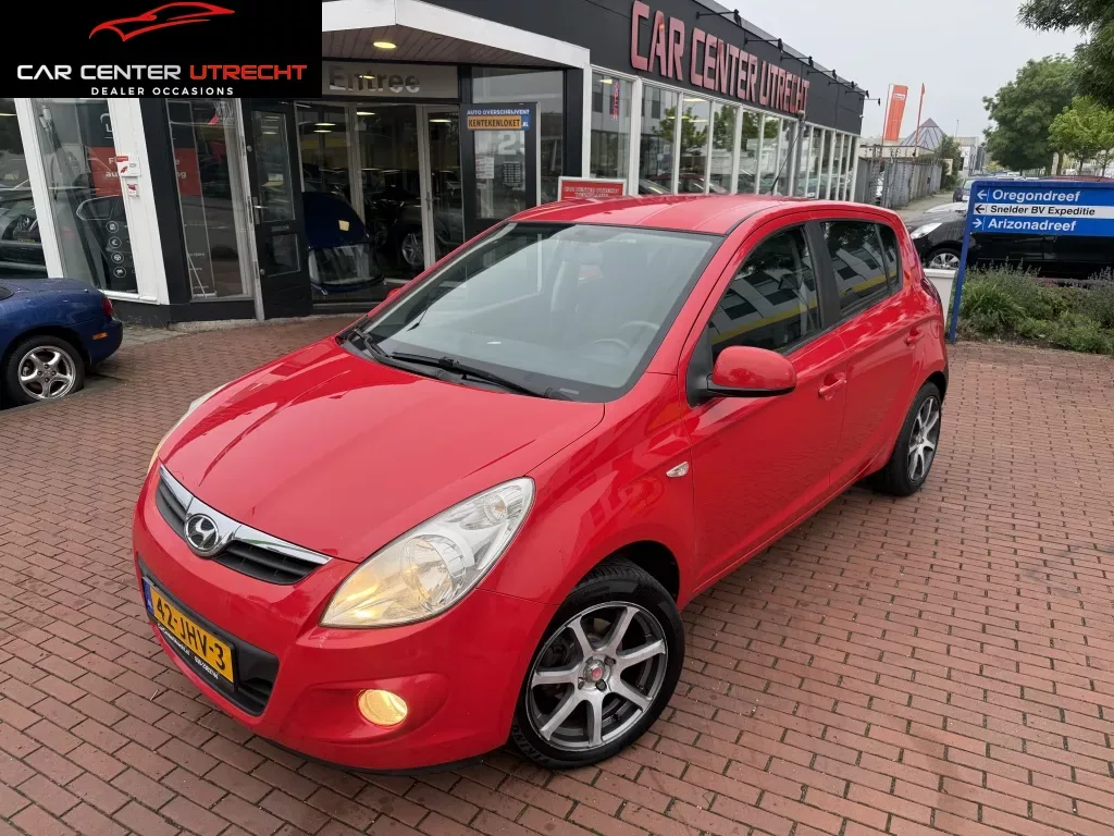 Hyundai i20 (2009) — foto 1