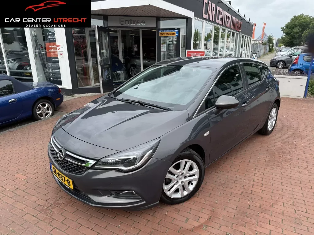 Opel Astra (2016) — foto 1
