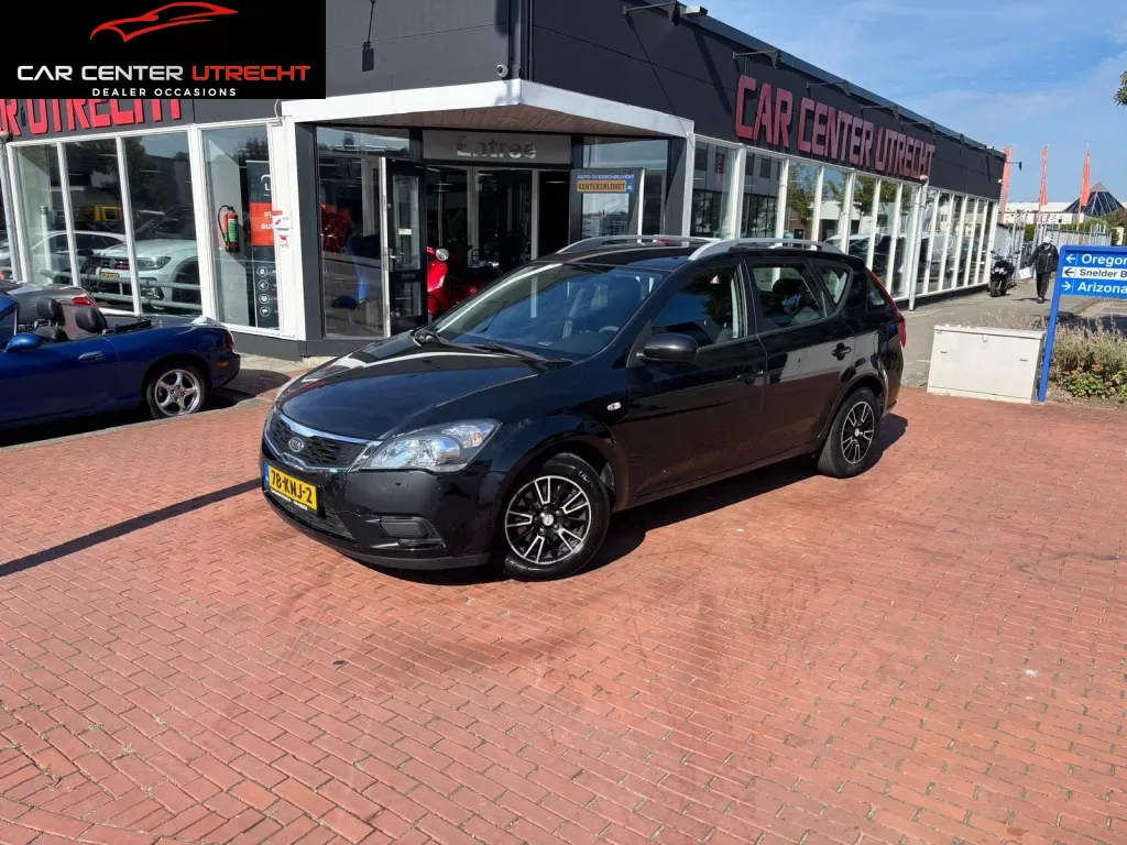 Kia Cee'd (2010) — foto 1