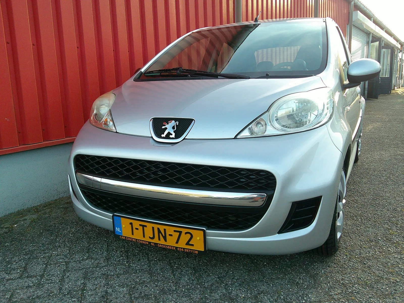 Peugeot 107 (2010) — foto 1